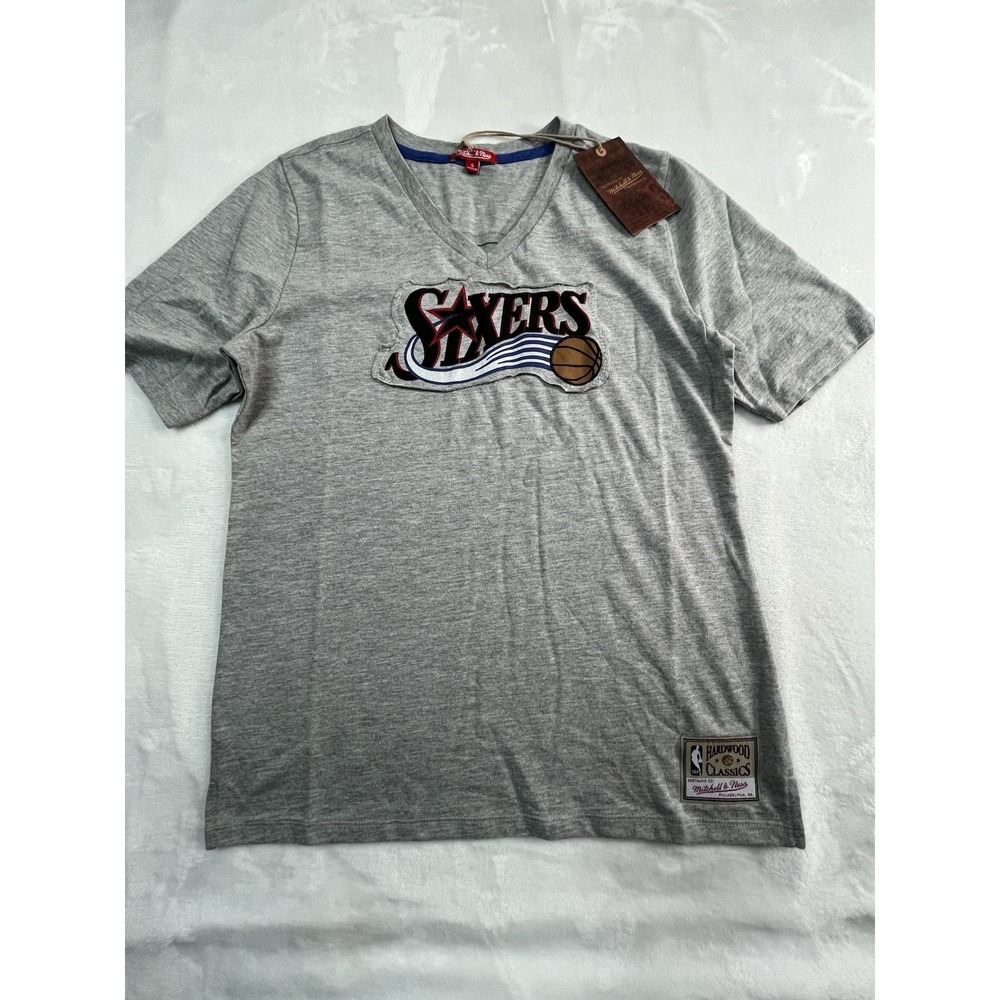 NWT‎ Mitchell & Ness Philadelphia 76ers Womens S Shirt V-Neck Gray